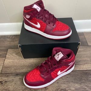 Nike Air Jordan 1 Mid SE Red Quilt Size 6y